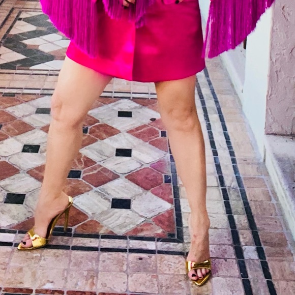 Metallic gold modern slide heels - Picture 3 of 4